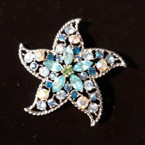 Brooch - Picture 1 of 1